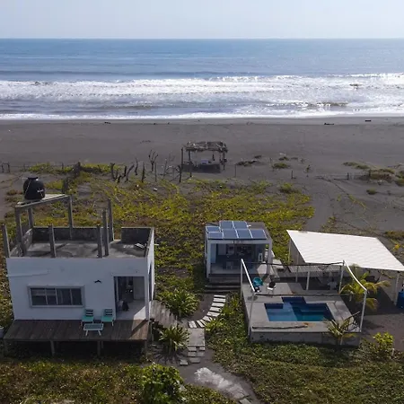 Beach House Playa El Jiote